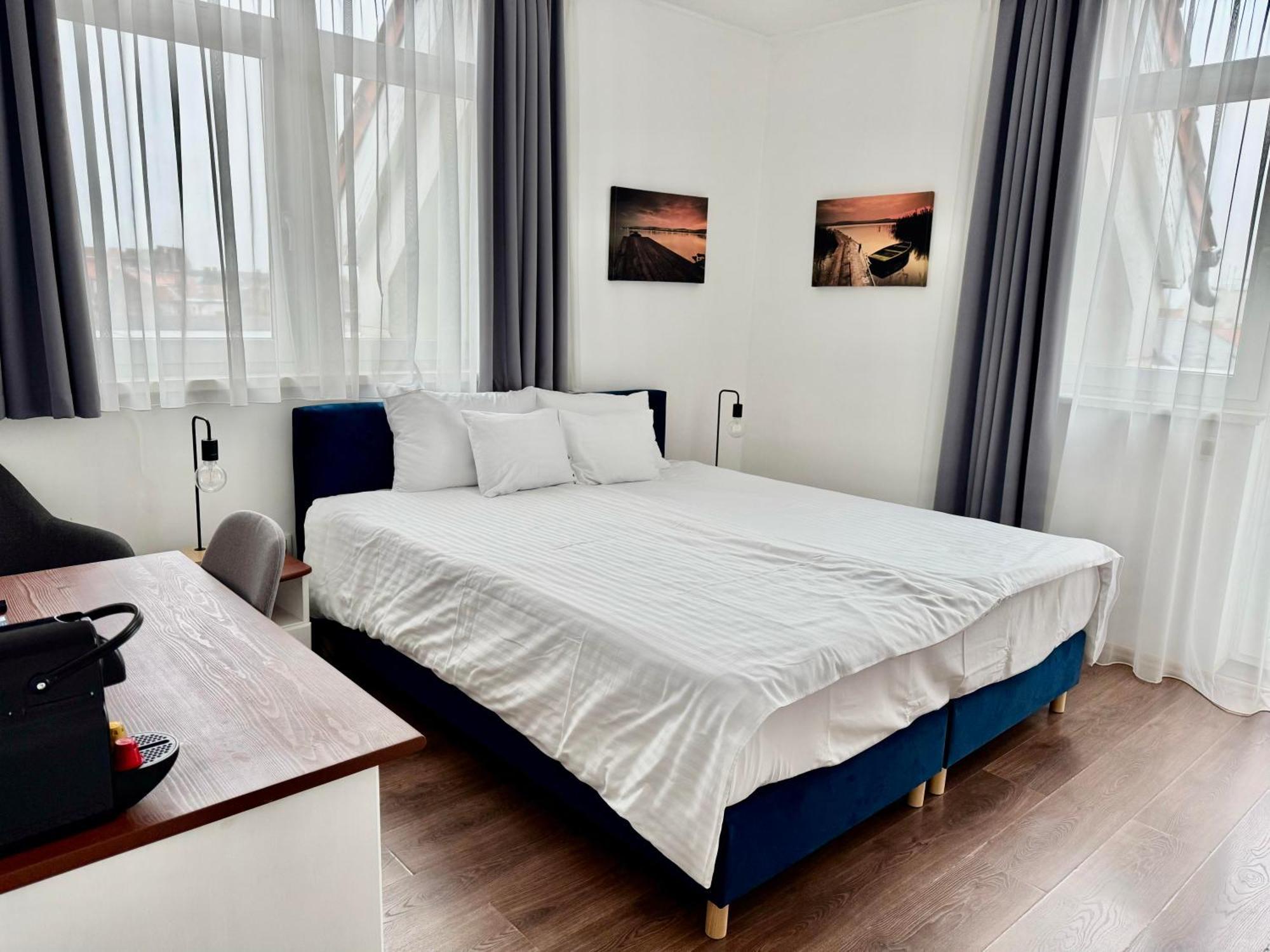 Rooftop City Residence With Deep Garage Budapest Exteriör bild
