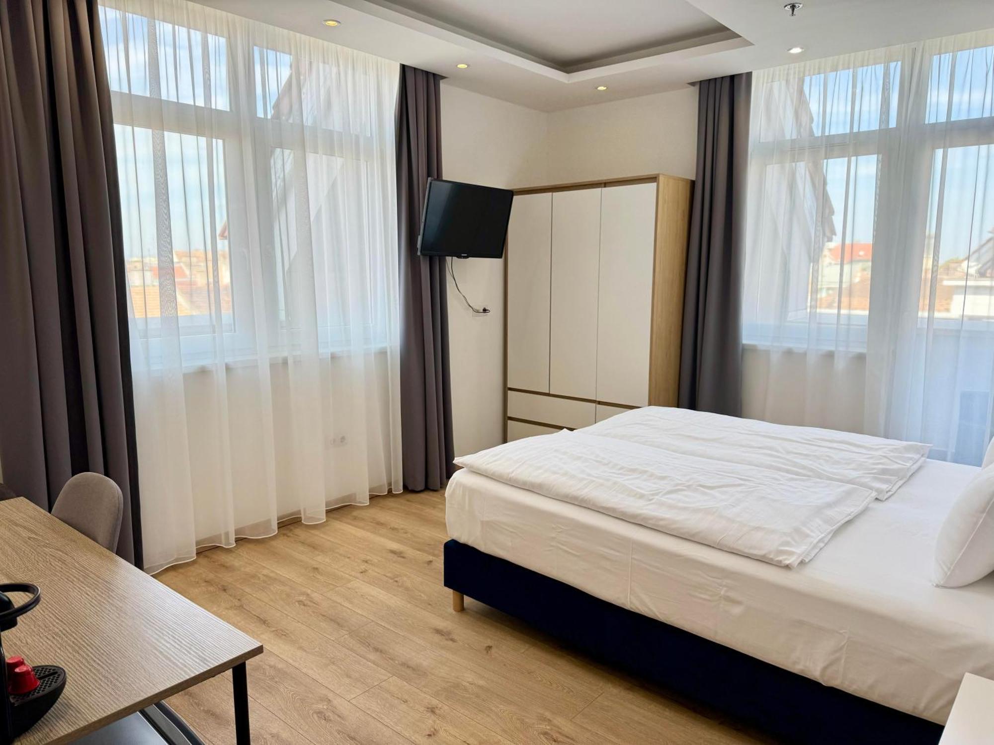 Rooftop City Residence With Deep Garage Budapest Exteriör bild