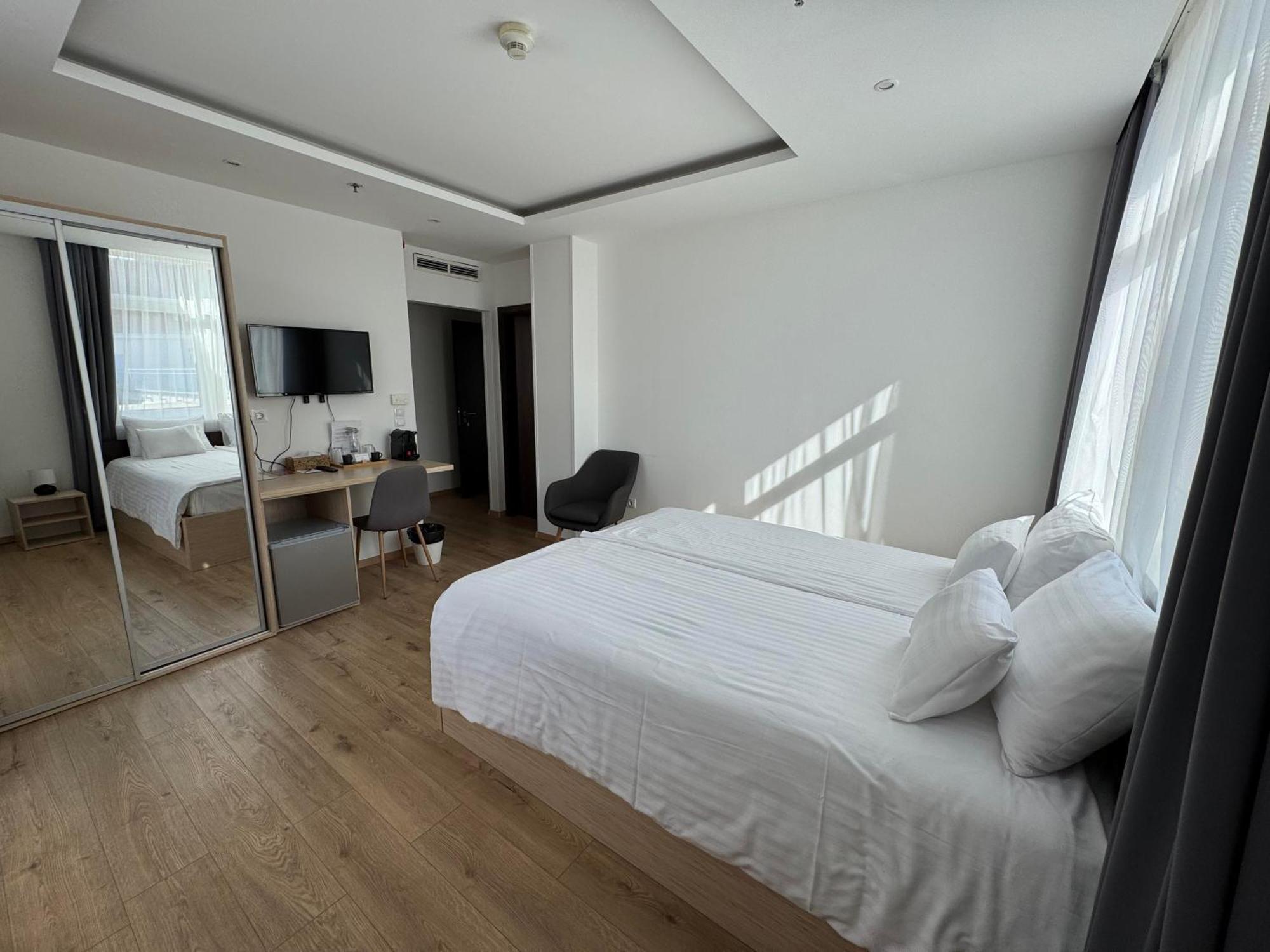 Rooftop City Residence With Deep Garage Budapest Exteriör bild